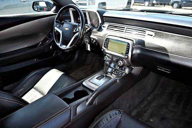 2015 Chevrolet Camaro 2LT