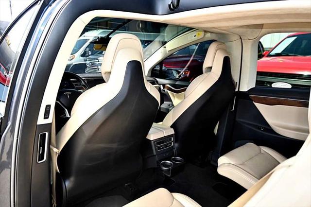 2017 Tesla Model X 75D