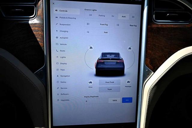 2017 Tesla Model X 75D