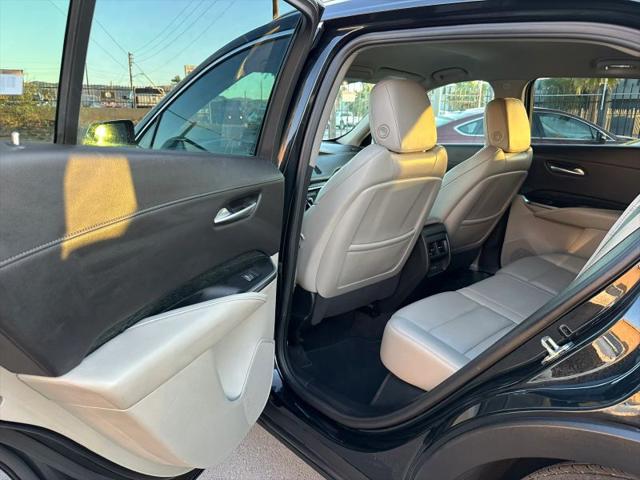 2023 Cadillac XT4 AWD Premium Luxury