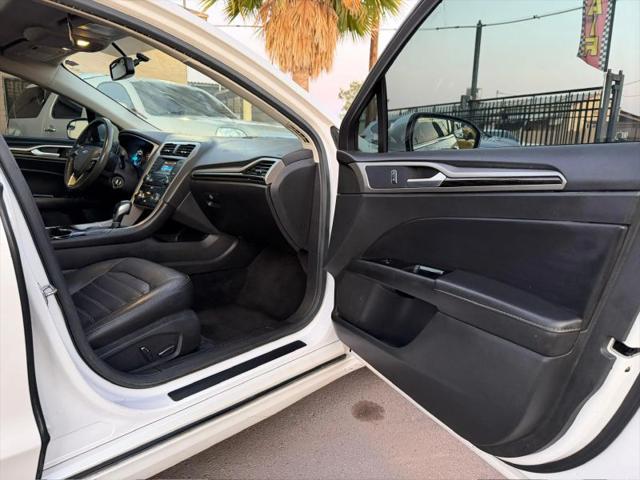 2015 Ford Fusion SE