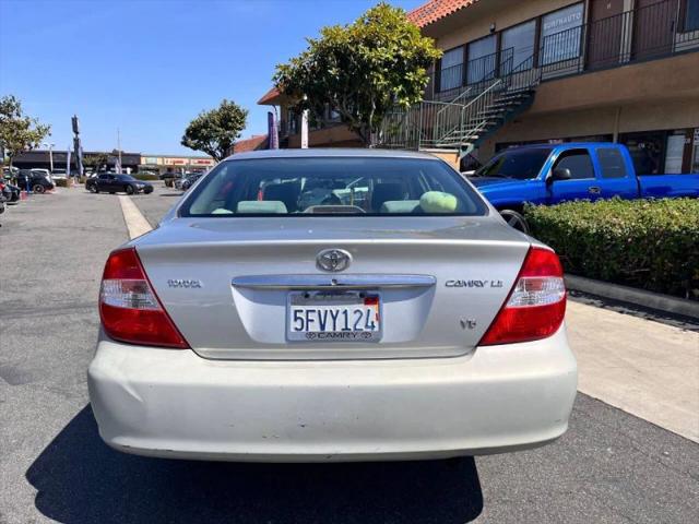 2004 Toyota Camry LE V6