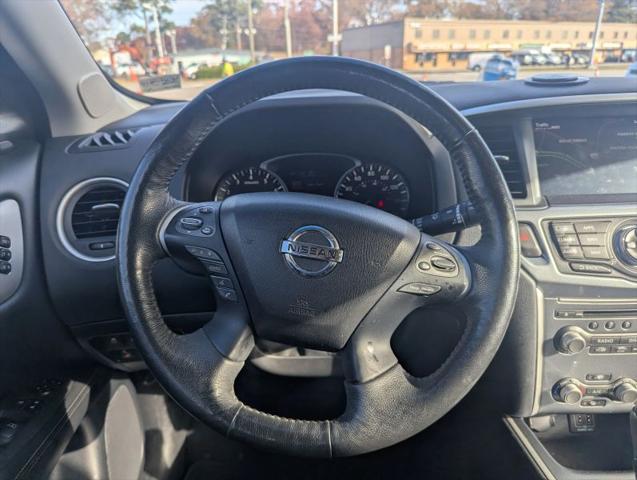 2018 Nissan Pathfinder SL
