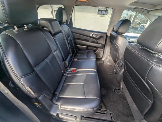 2018 Nissan Pathfinder SL