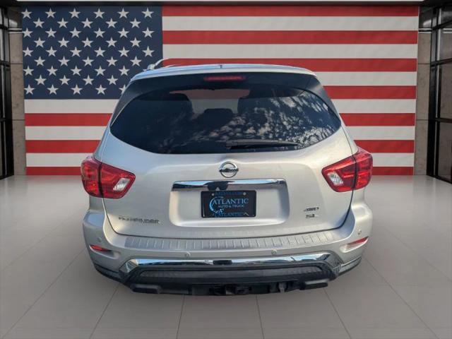 2018 Nissan Pathfinder SL
