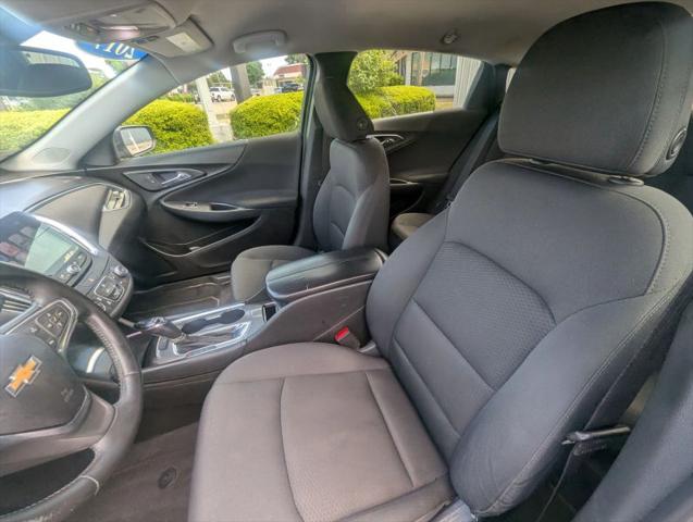 2017 Chevrolet Malibu 1LT