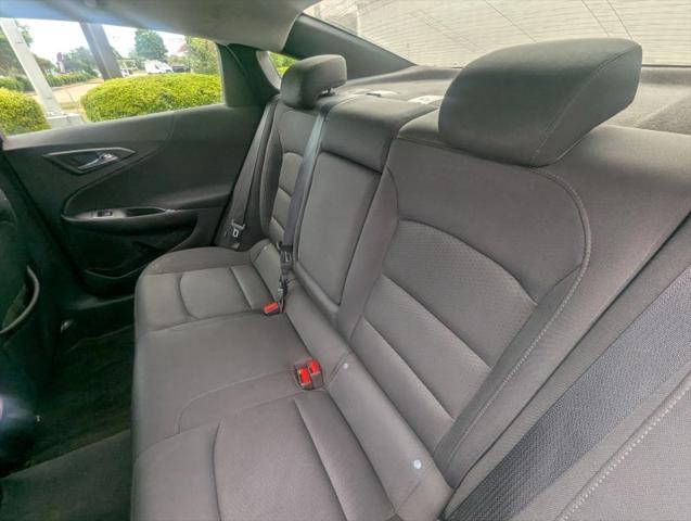 2017 Chevrolet Malibu 1LT