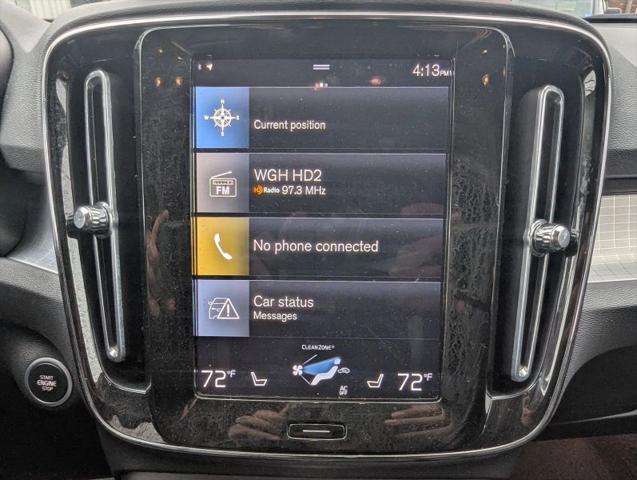 2022 Volvo XC40 T5 Momentum