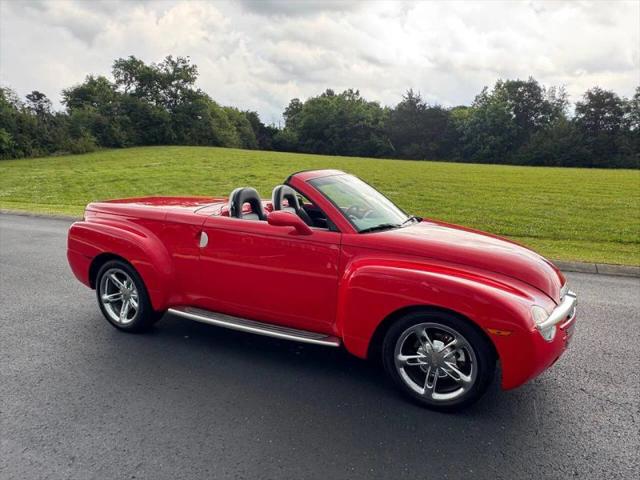 2004 Chevrolet SSR Base