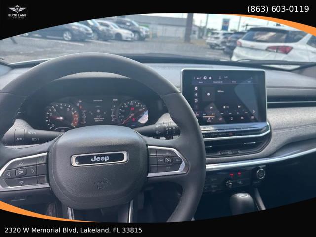 2023 Jeep Compass Latitude Lux FWD