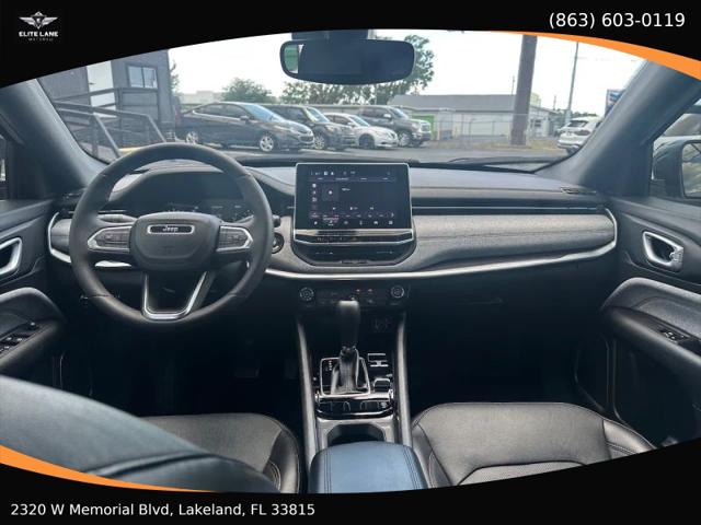 2023 Jeep Compass Latitude Lux FWD