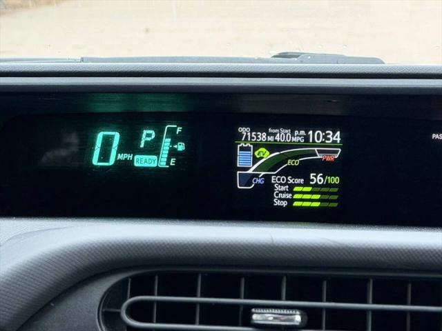 2013 Toyota Prius c Two