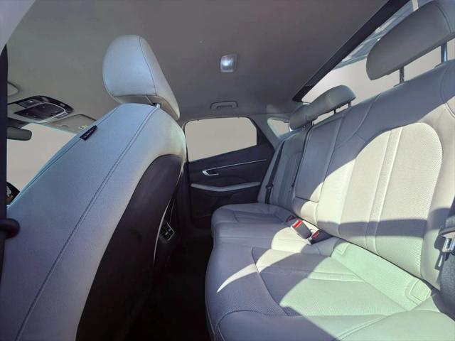 2022 Hyundai Sonata Hybrid Limited
