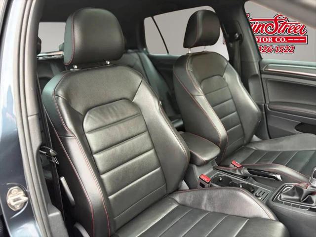2018 Volkswagen Golf GTI 2.0T SE