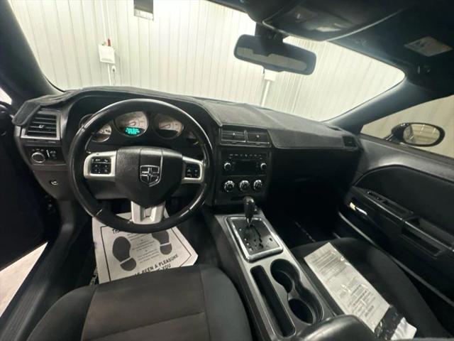 2012 Dodge Challenger SXT