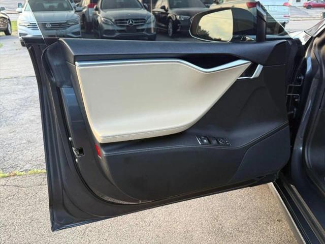 2015 Tesla Model S 85D