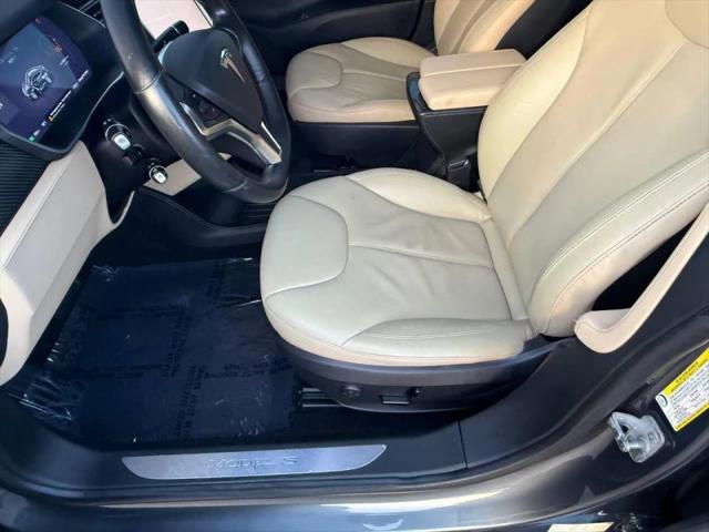 2015 Tesla Model S 85D