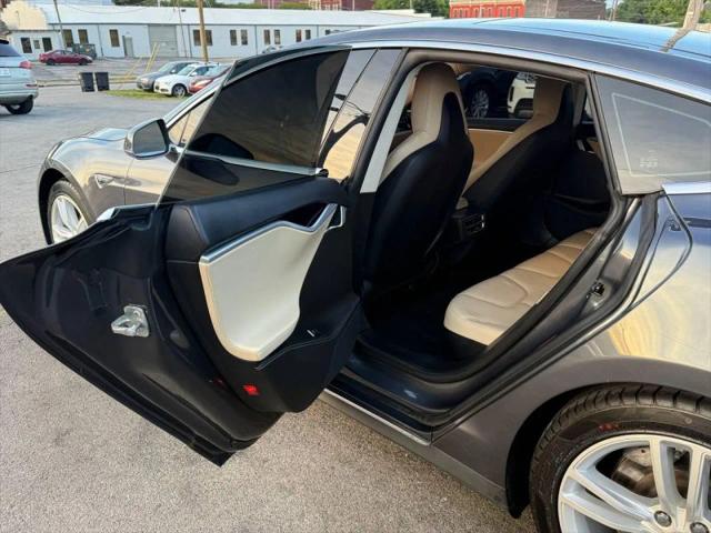 2015 Tesla Model S 85D