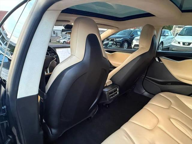 2015 Tesla Model S 85D