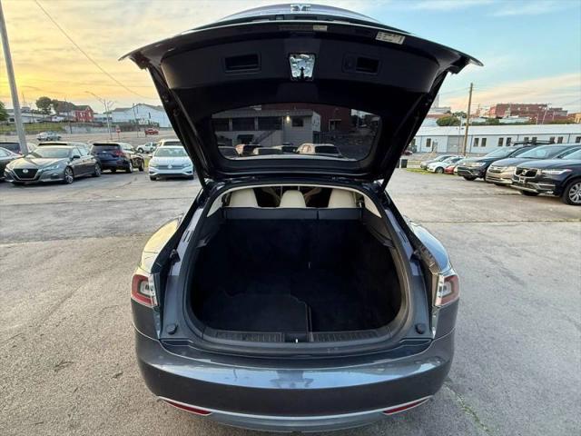2015 Tesla Model S 85D