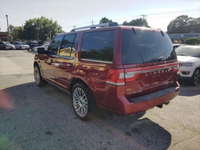 2015 Lincoln Navigator Base