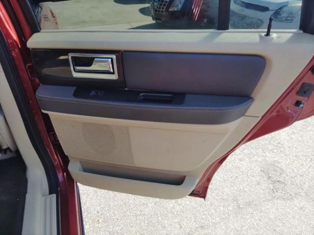 2015 Lincoln Navigator Base