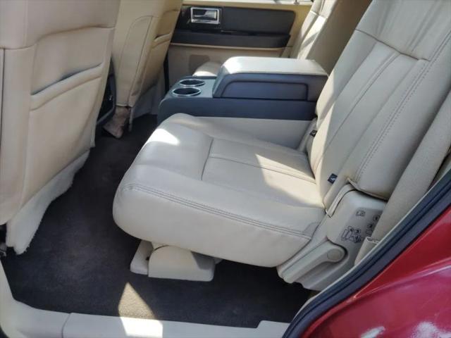 2015 Lincoln Navigator Base