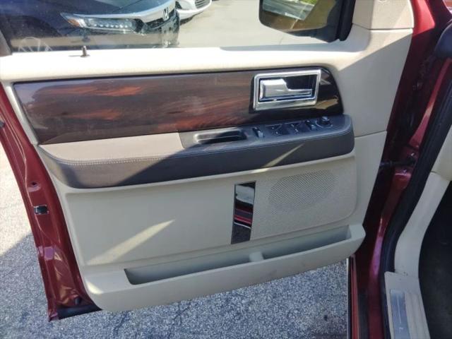 2015 Lincoln Navigator Base