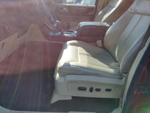 2015 Lincoln Navigator Base