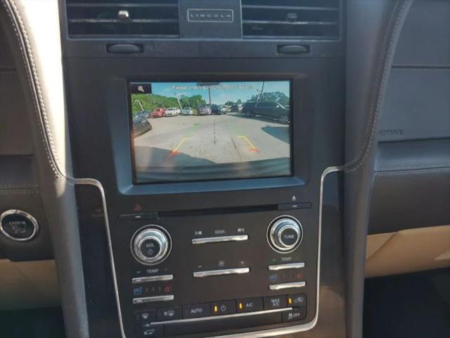 2015 Lincoln Navigator Base