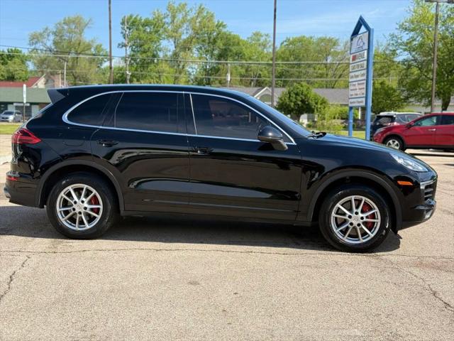 2016 Porsche Cayenne Base