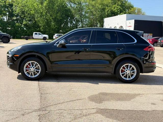 2016 Porsche Cayenne Base