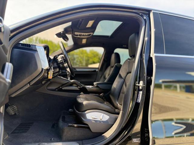 2016 Porsche Cayenne Base