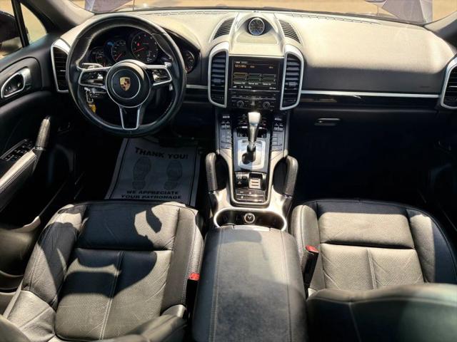 2016 Porsche Cayenne Base