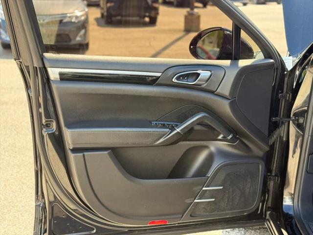 2016 Porsche Cayenne Base