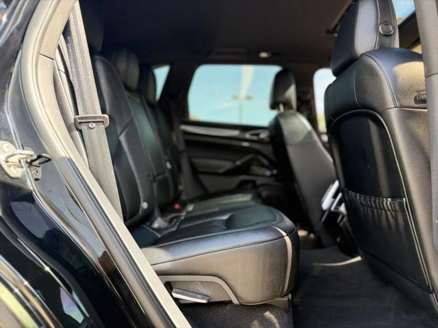 2016 Porsche Cayenne Base