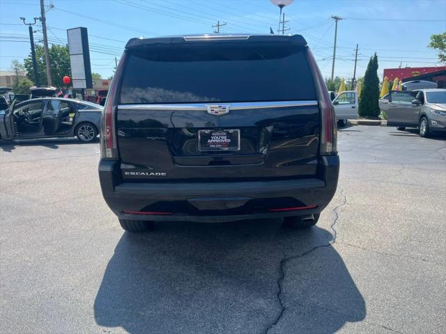 2019 Cadillac Escalade Luxury