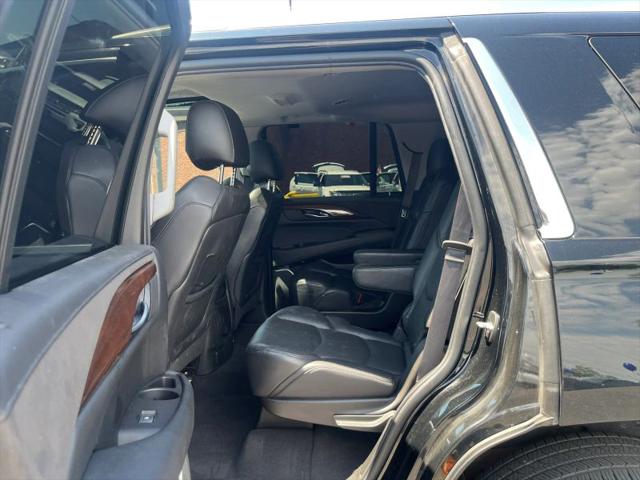 2019 Cadillac Escalade Luxury
