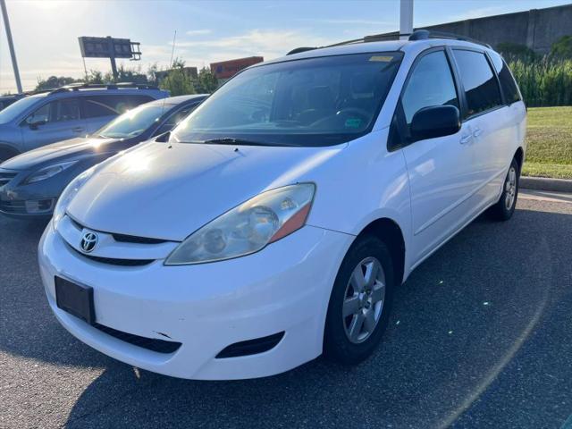 2006 Toyota Sienna LE for sale in Suffolk, VA