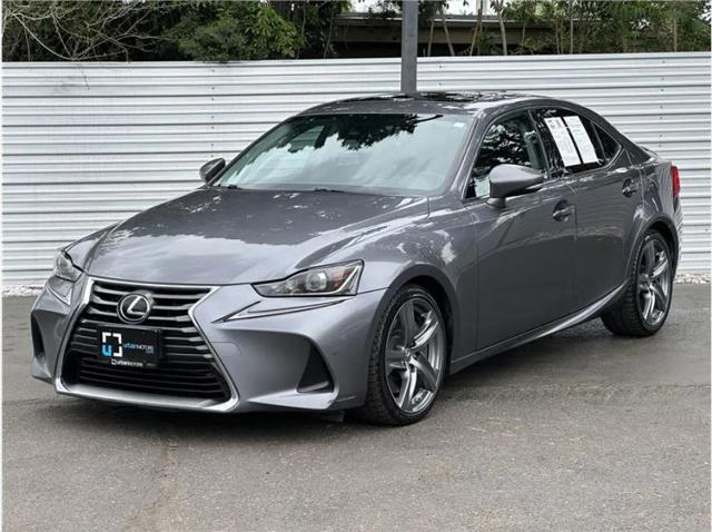 2017 Lexus IS 200t 200t