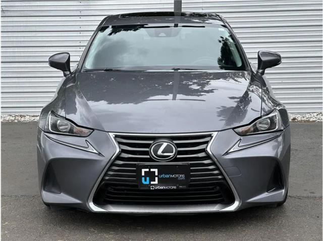 2017 Lexus IS 200t 200t