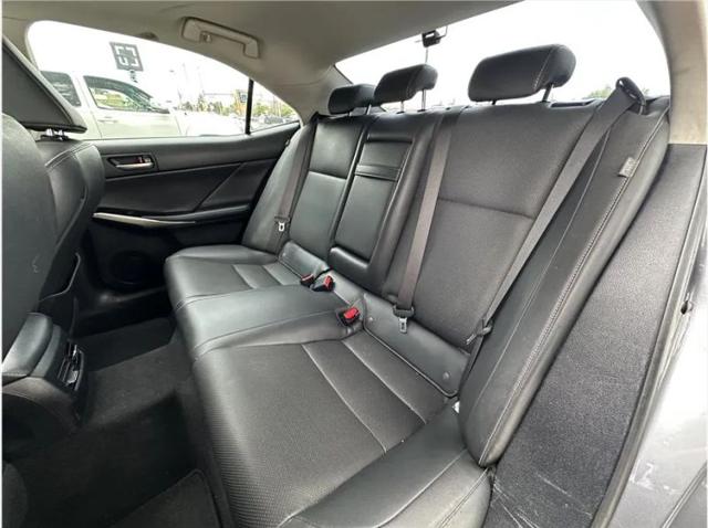 2017 Lexus IS 200t 200t