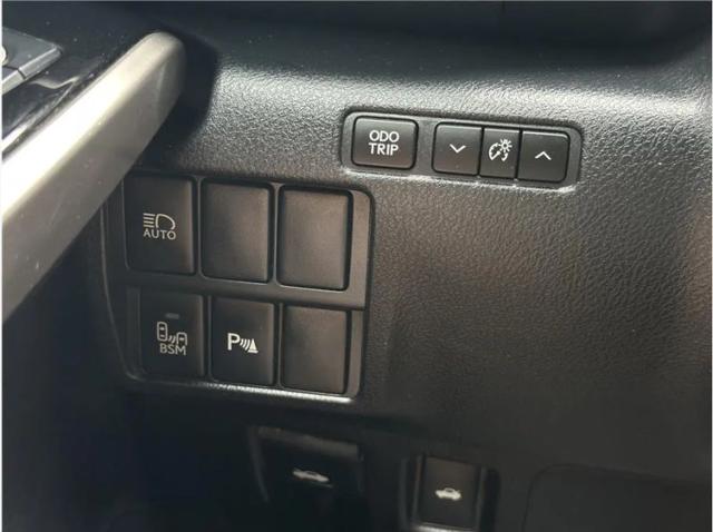 2017 Lexus IS 200t 200t