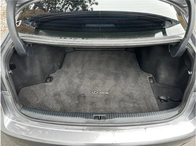 2017 Lexus IS 200t 200t