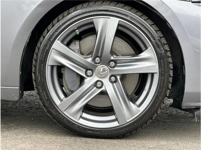 2017 Lexus IS 200t 200t