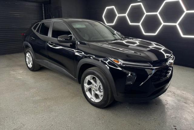 2025 Chevrolet Trax FWD LS