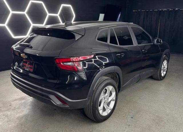 2025 Chevrolet Trax FWD LS