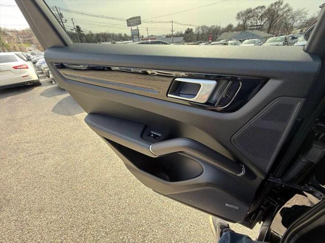 2020 Porsche Cayenne Base