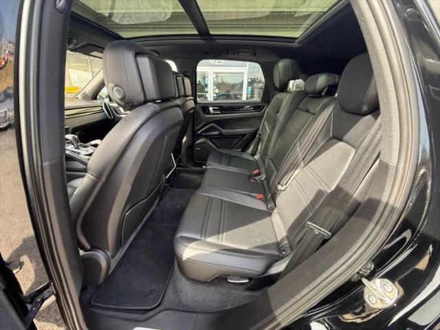 2020 Porsche Cayenne Base