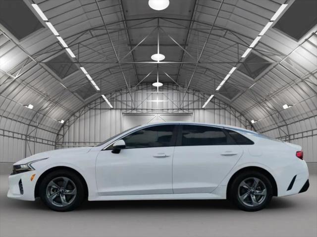 2022 Kia K5 LXS